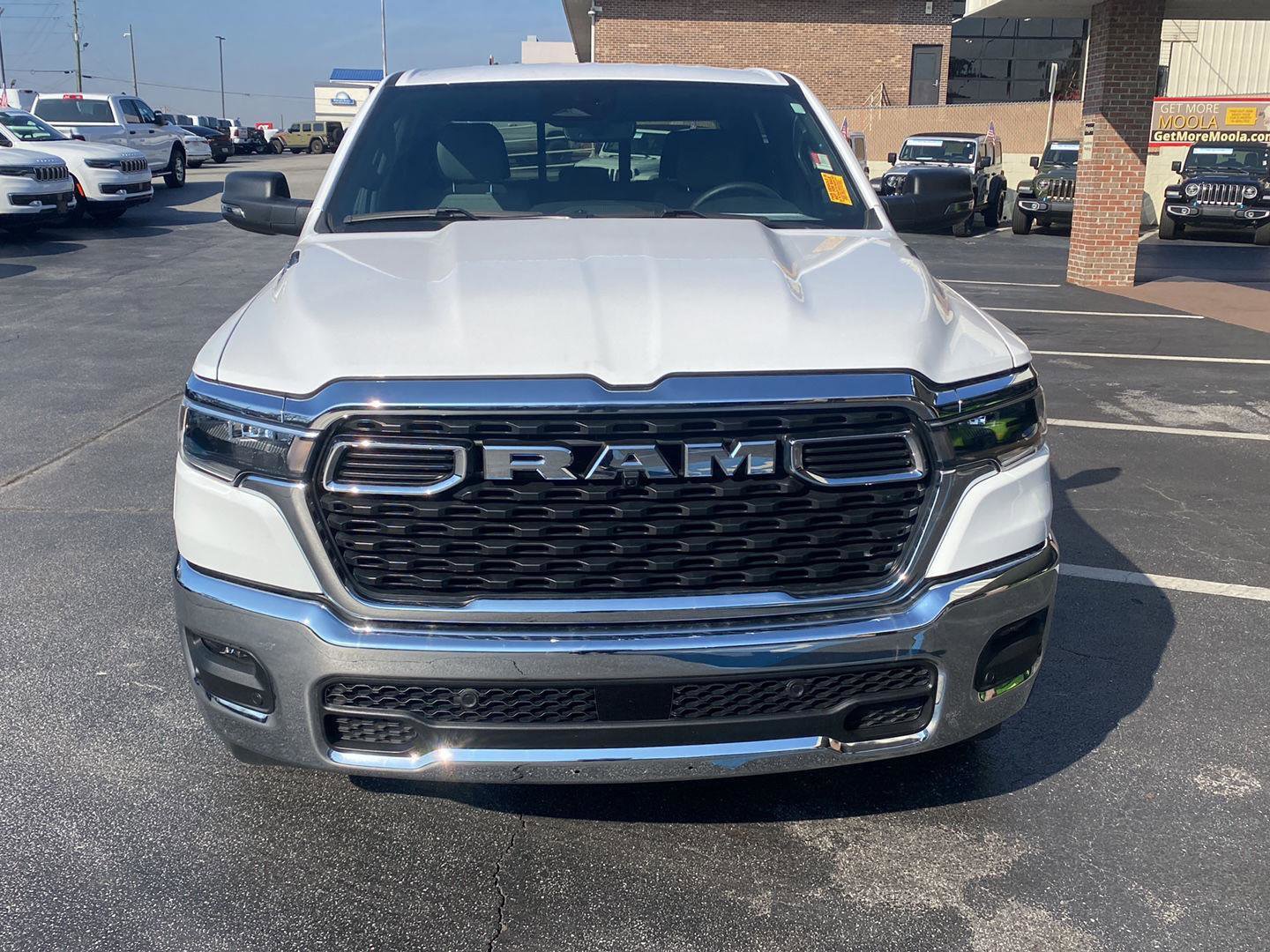 Used 2025 RAM 1500 Big Horn AWD/4WD image 3