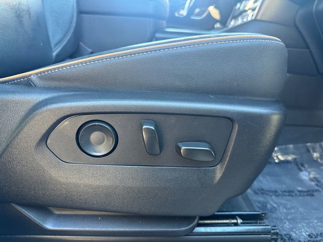 Used 2021 GMC Yukon XL AT4 image 15