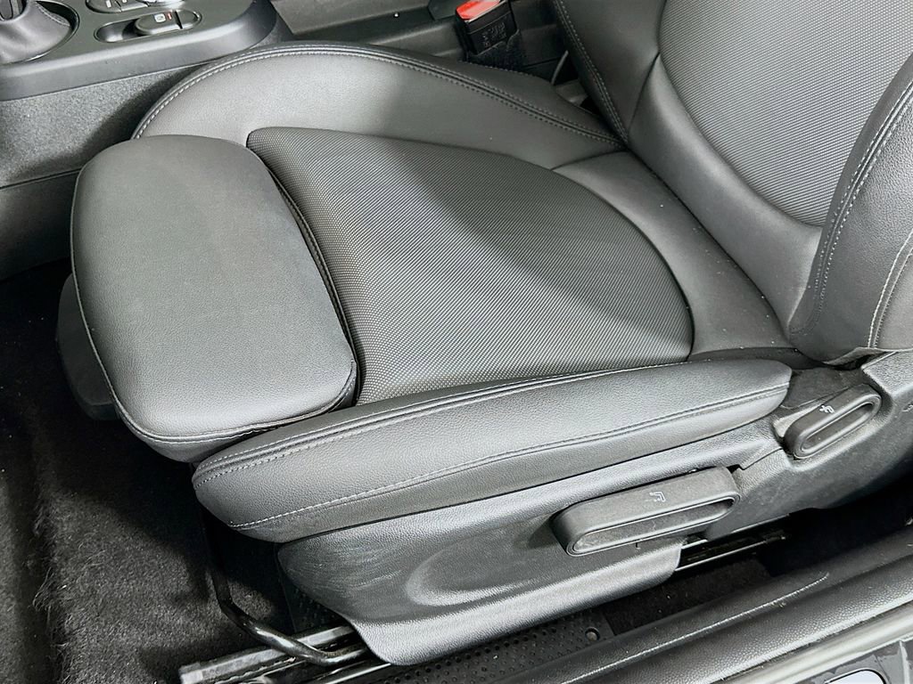 Certified 2024 MINI Cooper SE FWD image 20