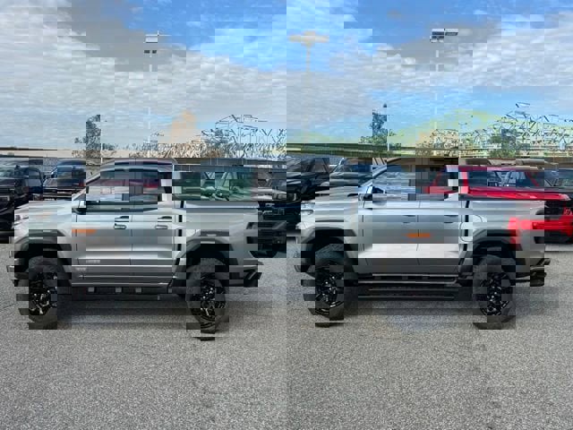 New 2026 GMC Canyon Elevation w/ Convenience Package image 2