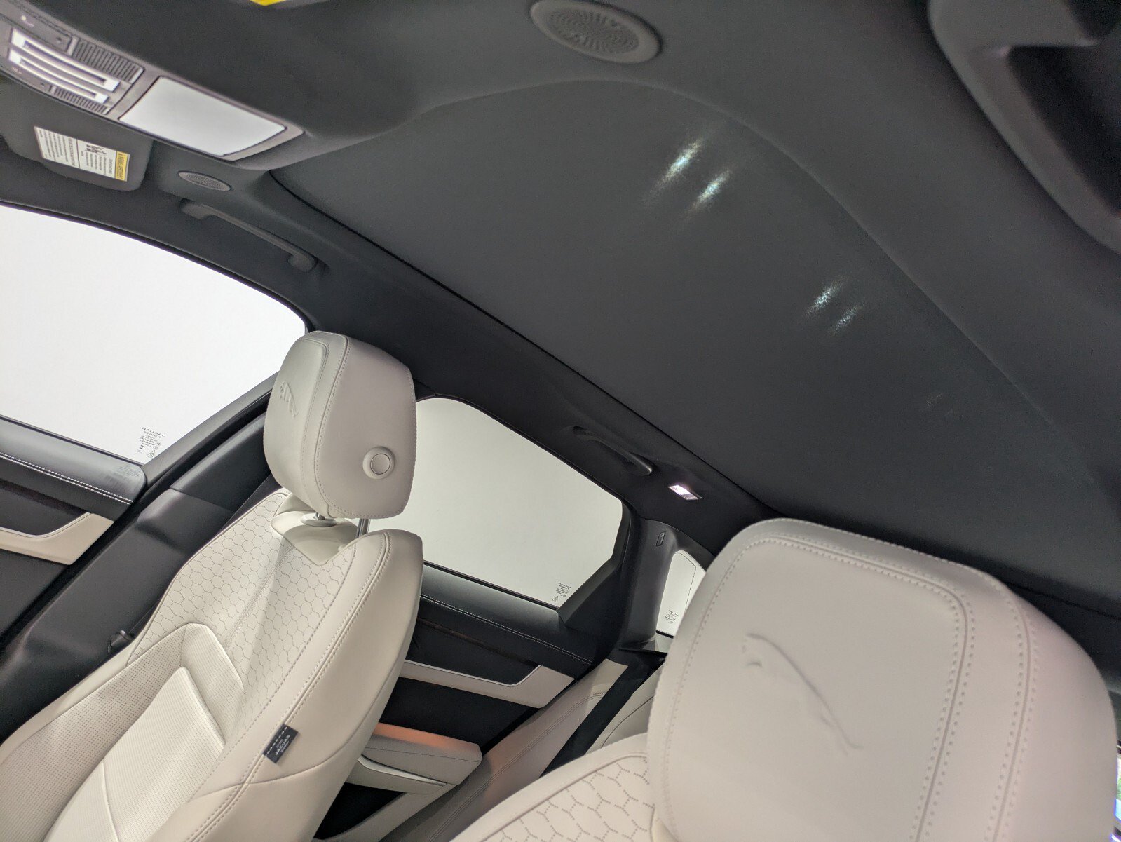 New 2026 Jaguar F-PACE R-Dynamic S AWD/4WD image 9