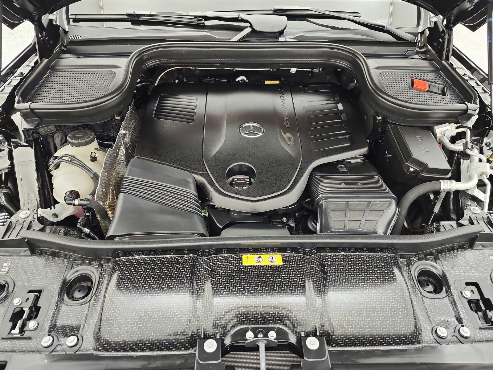 Certified 2026 Mercedes-Benz GLS 450 4MATIC image 23