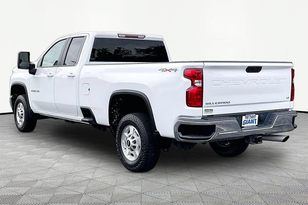 Used 2022 Chevrolet Silverado 2500 LT w/ Convenience Package AWD/4WD image 4