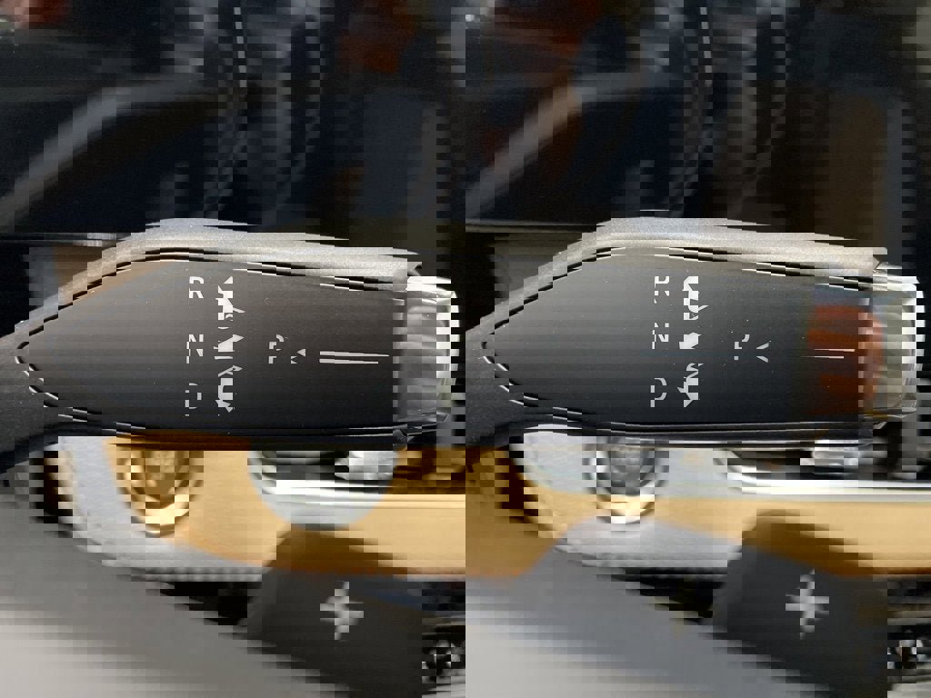 New 2025 Chevrolet Equinox ACTIV w/ Safety and Technology Package image 33