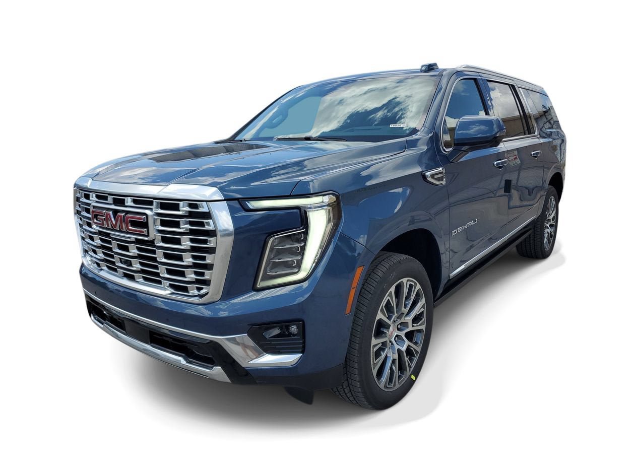 New 2026 GMC Yukon XL Denali w/ Denali Reserve Package AWD/4WD image 3
