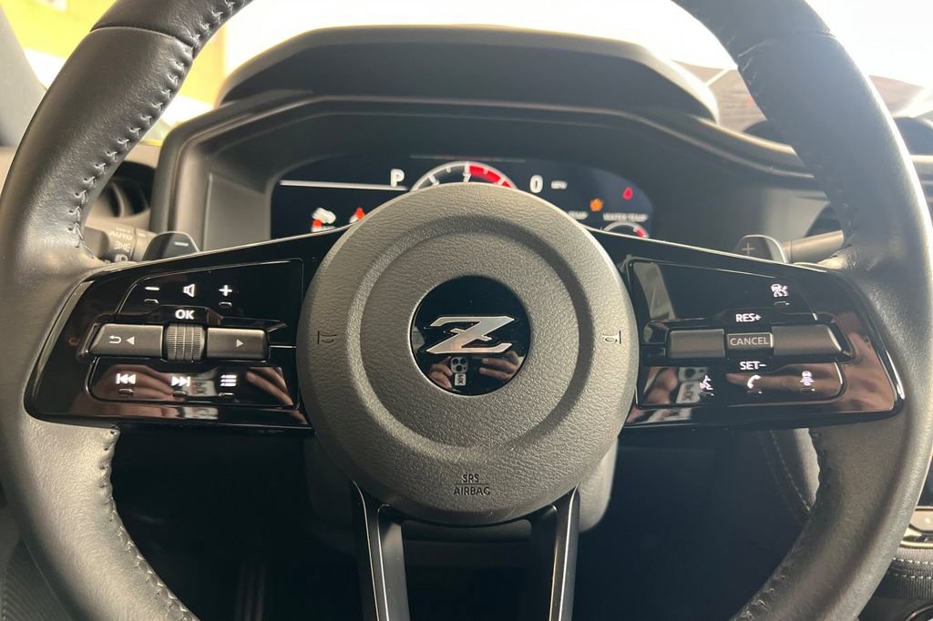 Used 2024 Nissan Z Sport w/ Floor Mat Package image 19