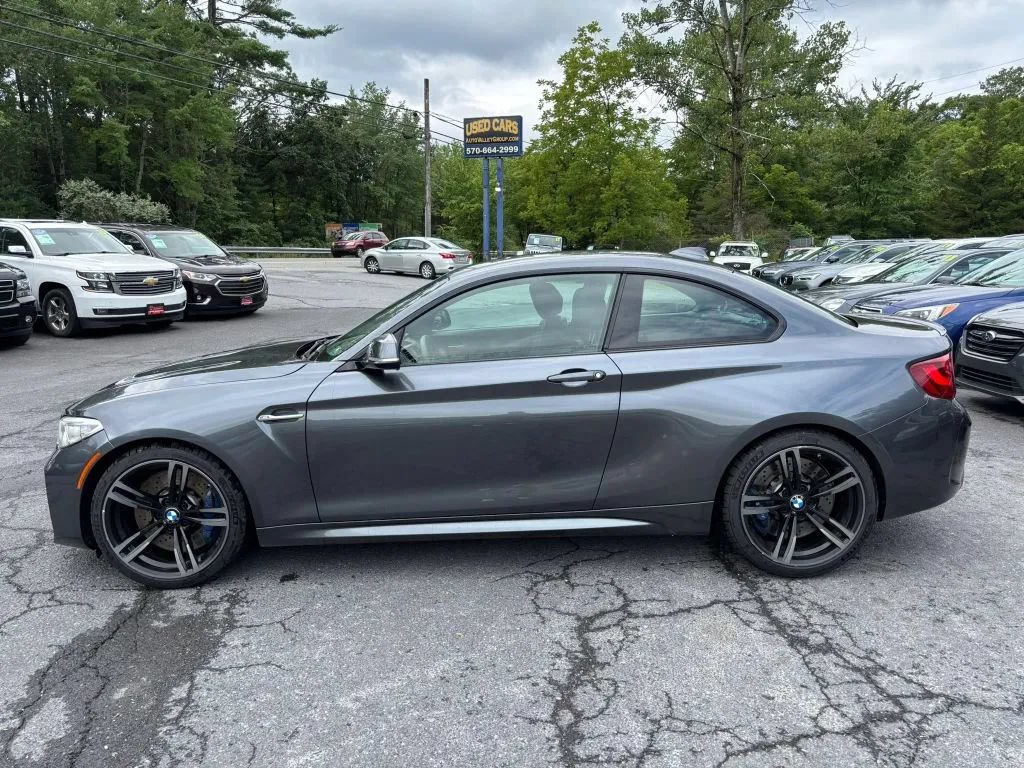 Used 2017 BMW M2 RWD image 5