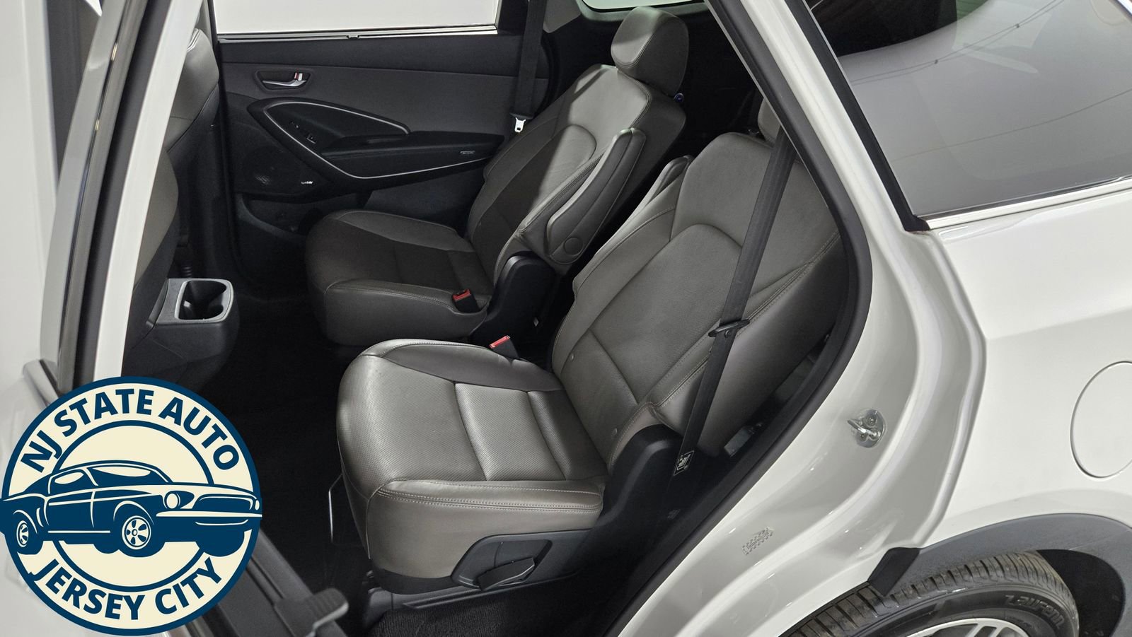 Used 2019 Hyundai Santa Fe XL AWD/4WD image 31