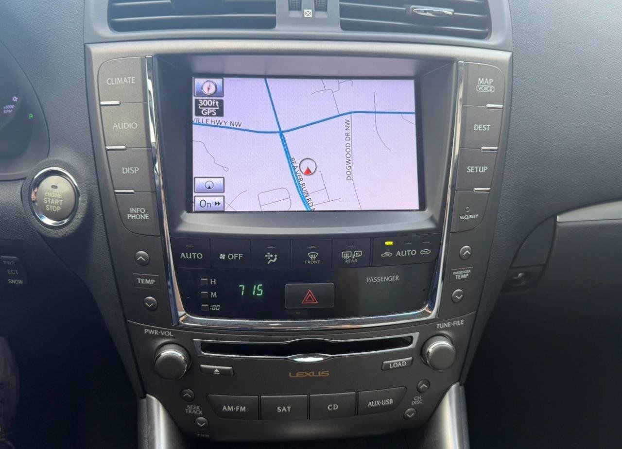 Used 2011 Lexus IS 350C w/ Luxury Pkg RWD image 19