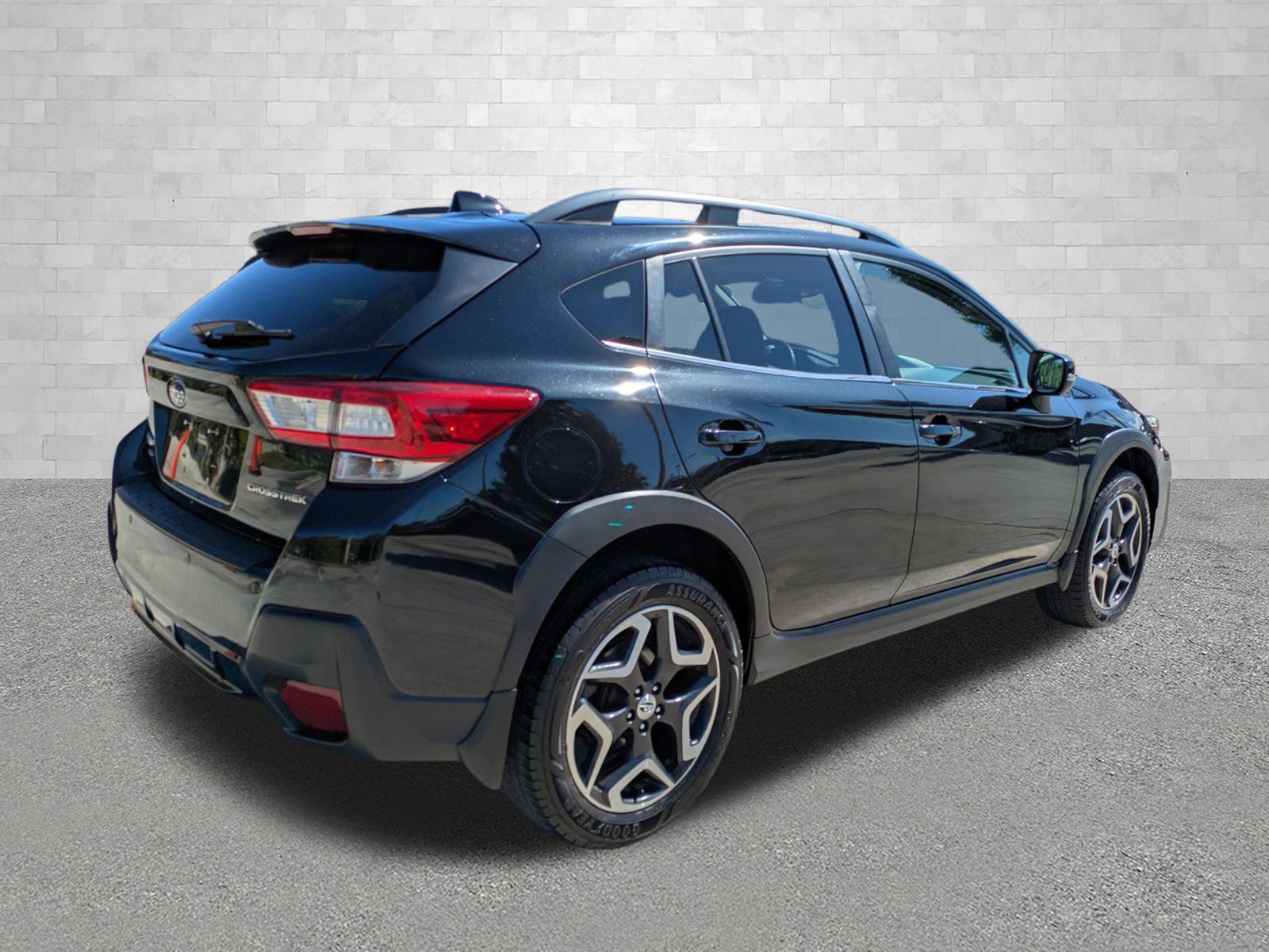Used 2018 Subaru Crosstrek 2.0i Limited image 2