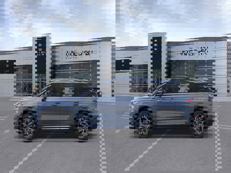 New 2026 Lincoln Corsair Premiere image 3