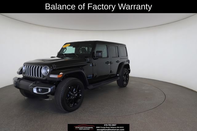 Used 2025 Jeep Wrangler Unlimited Sahara image 2