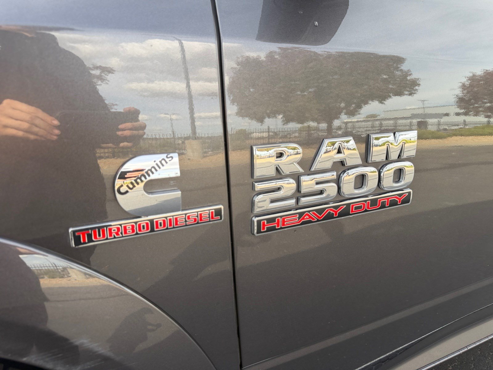 Used 2015 RAM 2500 Laramie w/ Convenience Group AWD/4WD image 23