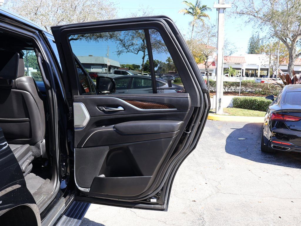 Used 2021 Cadillac Escalade Premium Luxury Platinum image 33