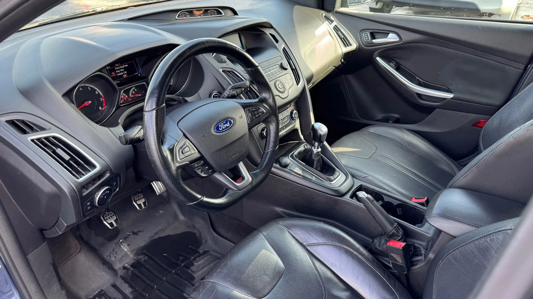 Used 2018 Ford Focus ST image 20