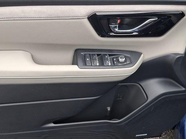 Used 2025 Subaru Forester Limited w/ Popular Package image 12