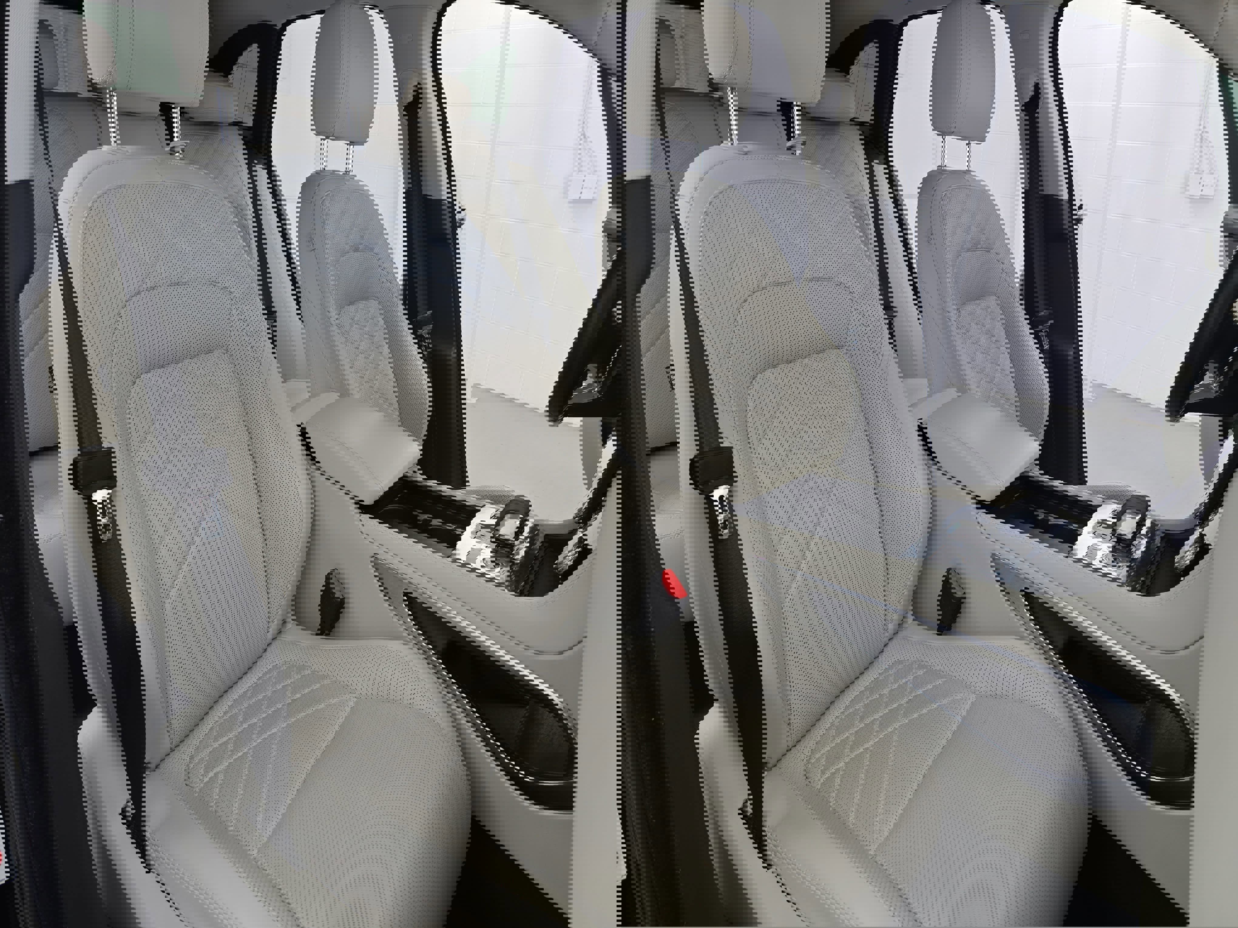 Used 2021 Jaguar F-PACE S image 10