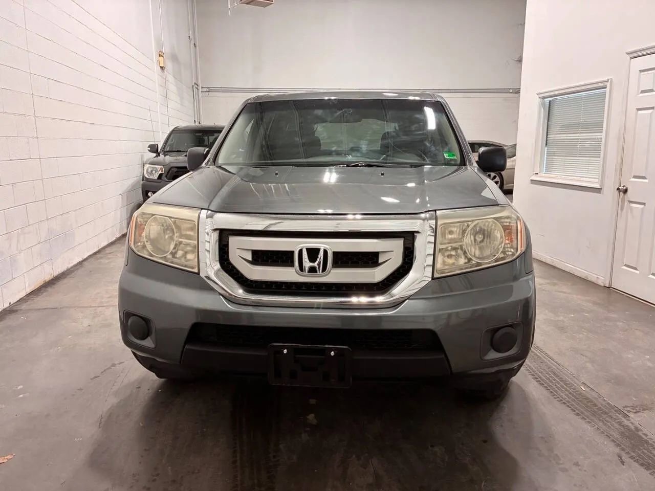 Used 2010 Honda Pilot LX image 4