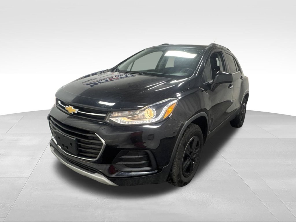 Used 2019 Chevrolet Trax LT w/ LT Convenience Package AWD/4WD image 2