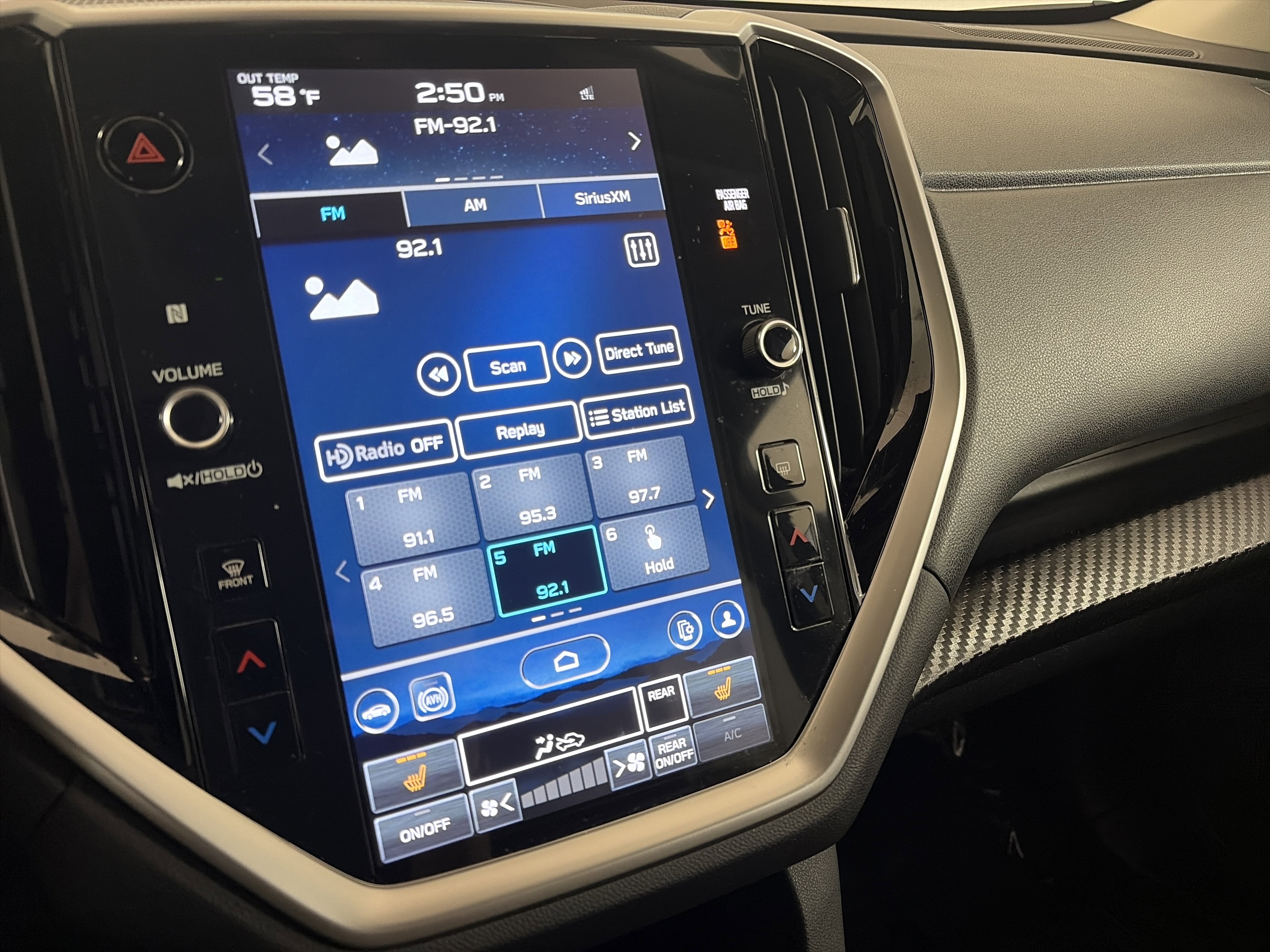 Used 2024 Subaru Ascent Premium w/ Convenience Package image 21
