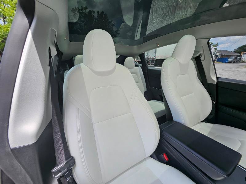 Used 2024 Tesla Model Y Long Range RWD image 56
