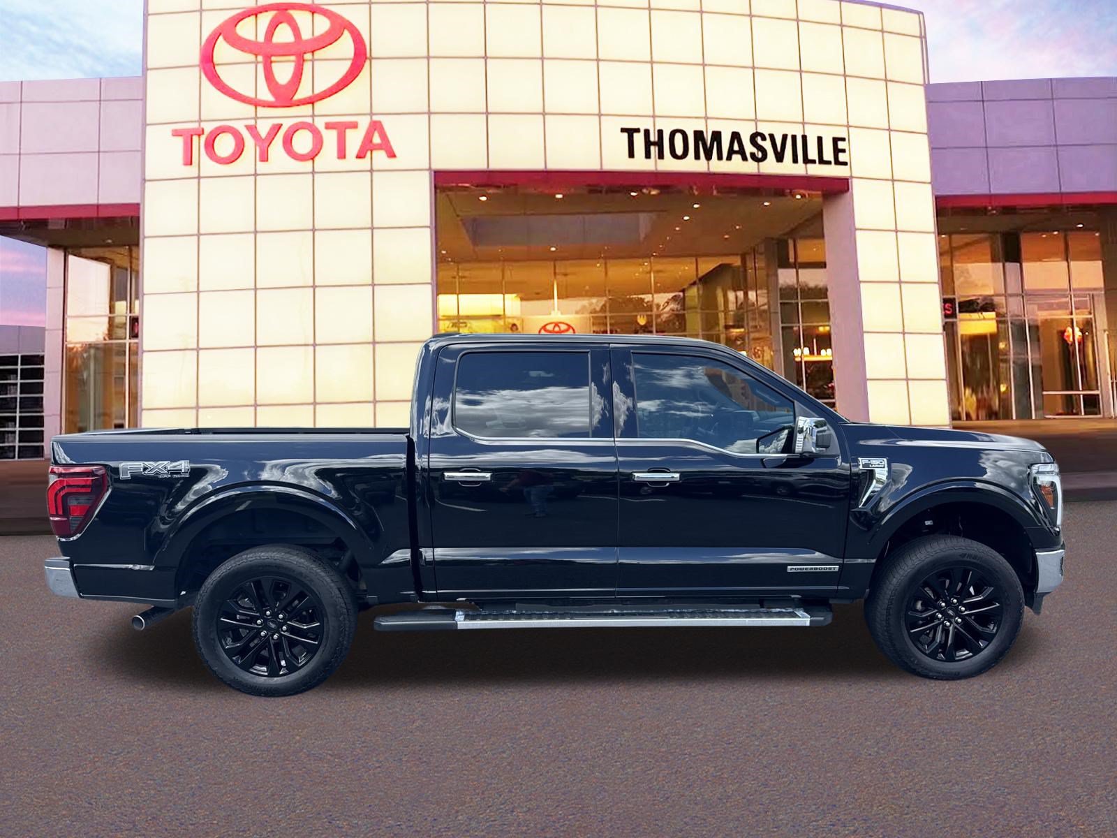 Used 2025 Ford F150 Lariat w/ Equipment Group 502A High AWD/4WD image 4