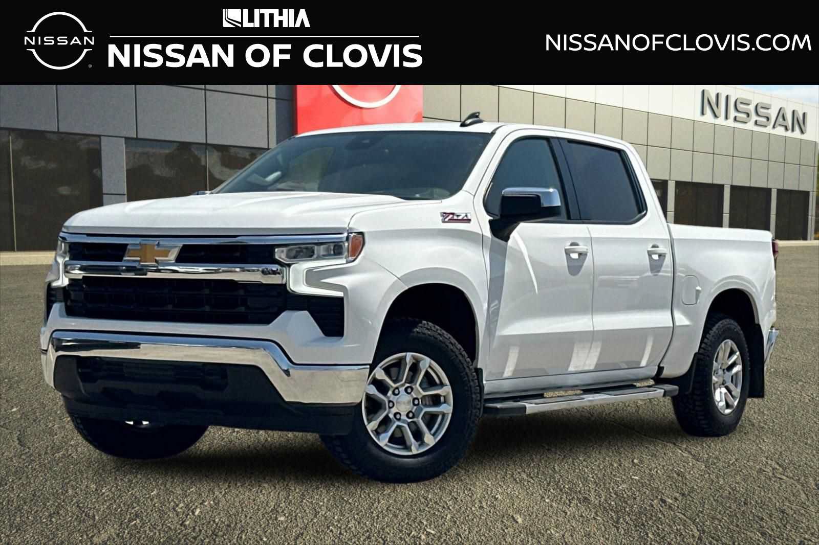 Used 2022 Chevrolet Silverado 1500 LT w/ Z71 Off-Road Package AWD/4WD image 1
