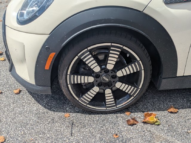 Used 2022 MINI Cooper S w/ Driver Assistance Package FWD image 10