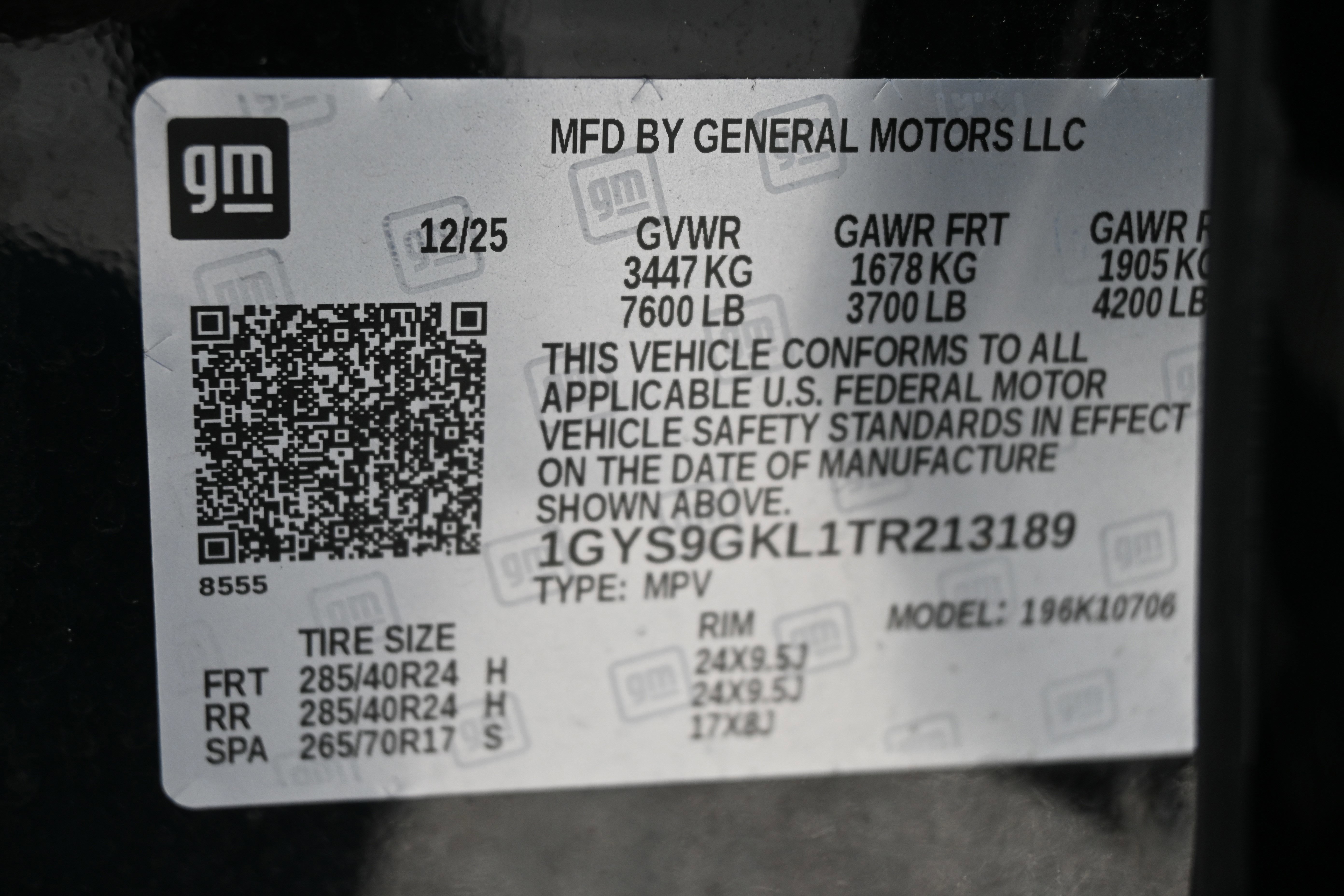 Used 2026 Cadillac Escalade Platinum Sport w/ LPO, ONYX Package image 42