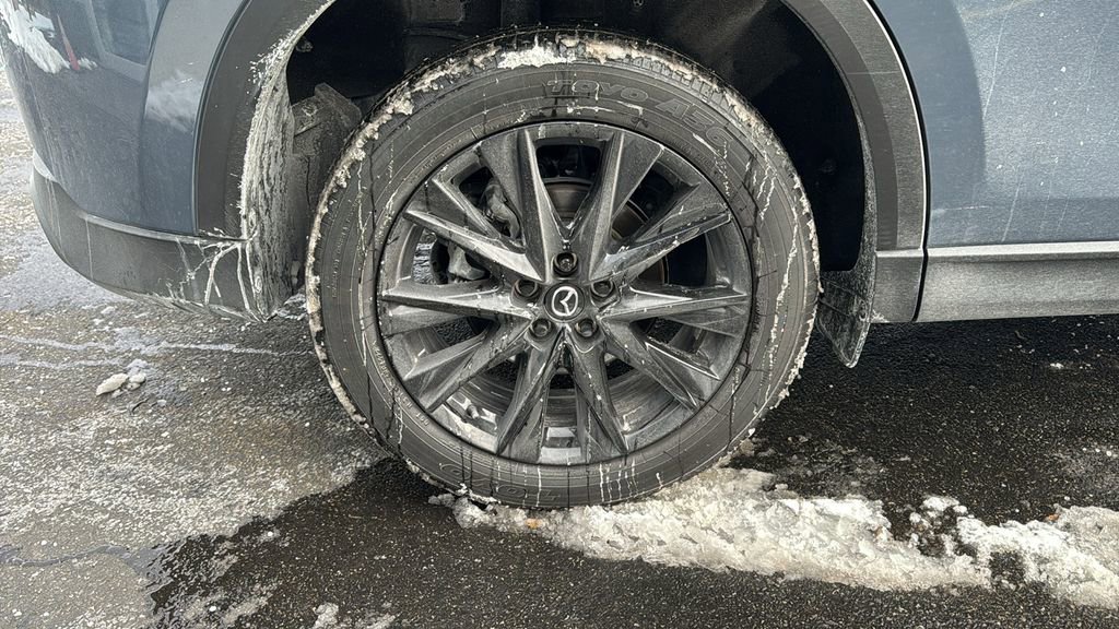 Used 2023 MAZDA CX-5 Carbon Edition image 10