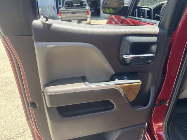 Used 2018 Chevrolet Silverado 1500 LTZ w/ LTZ Plus Package AWD/4WD image 19