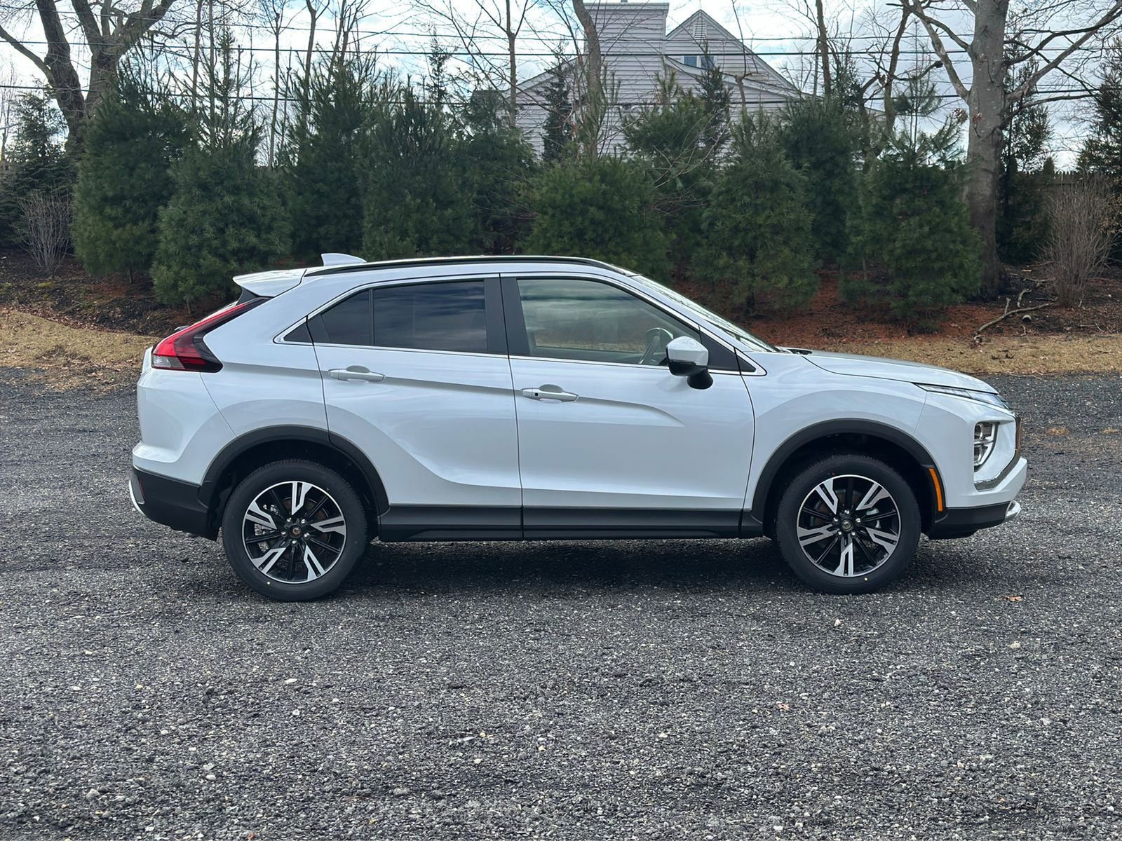 New 2025 Mitsubishi Eclipse Cross SE image 18