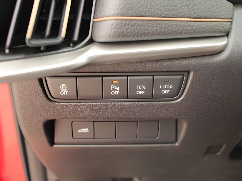 Certified 2025 MAZDA CX-90 3.3 Turbo w/ Preferred Package image 16