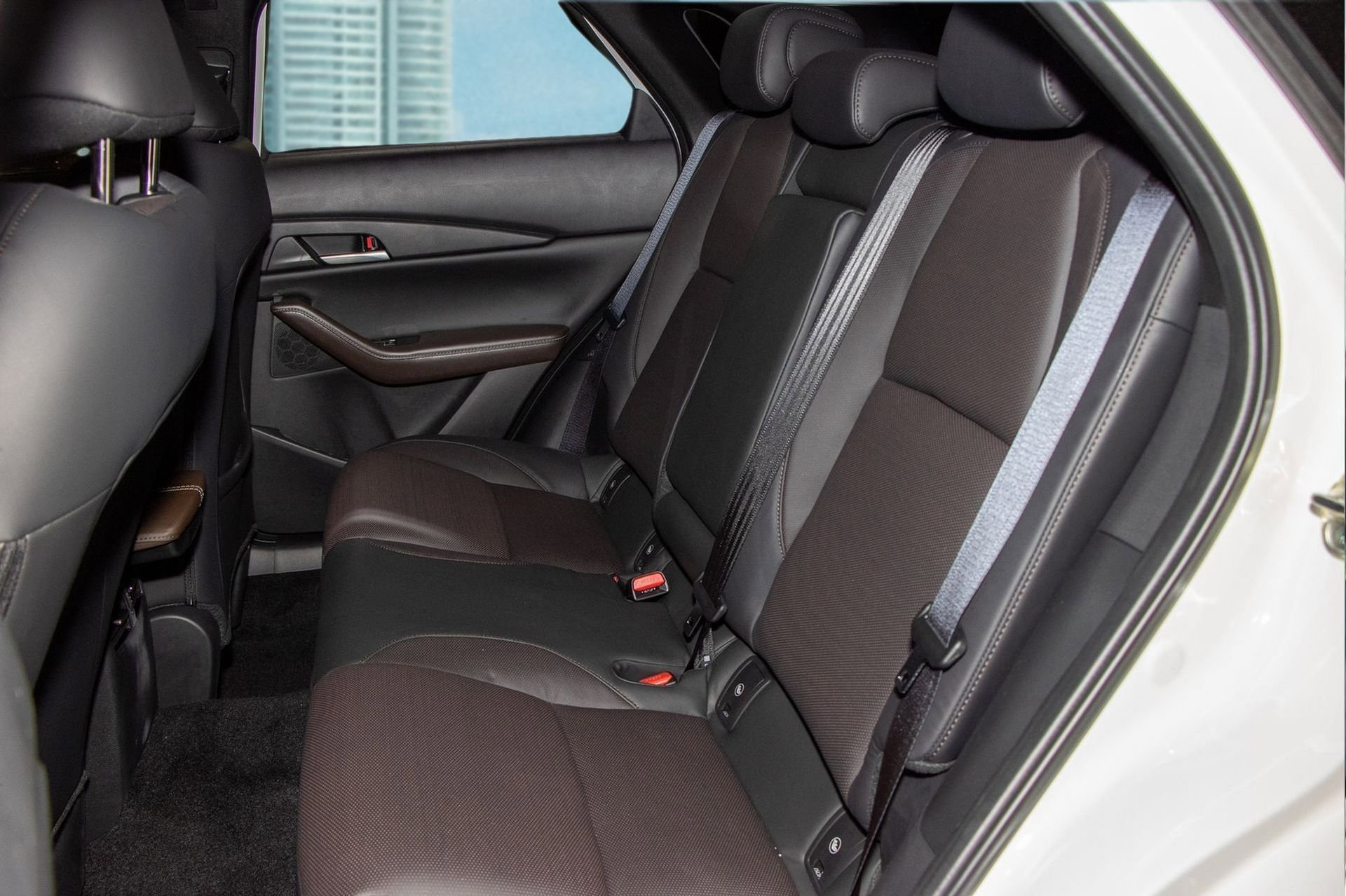 Used 2025 MAZDA CX-30 AWD 2.5 S w/ Premium Package image 7