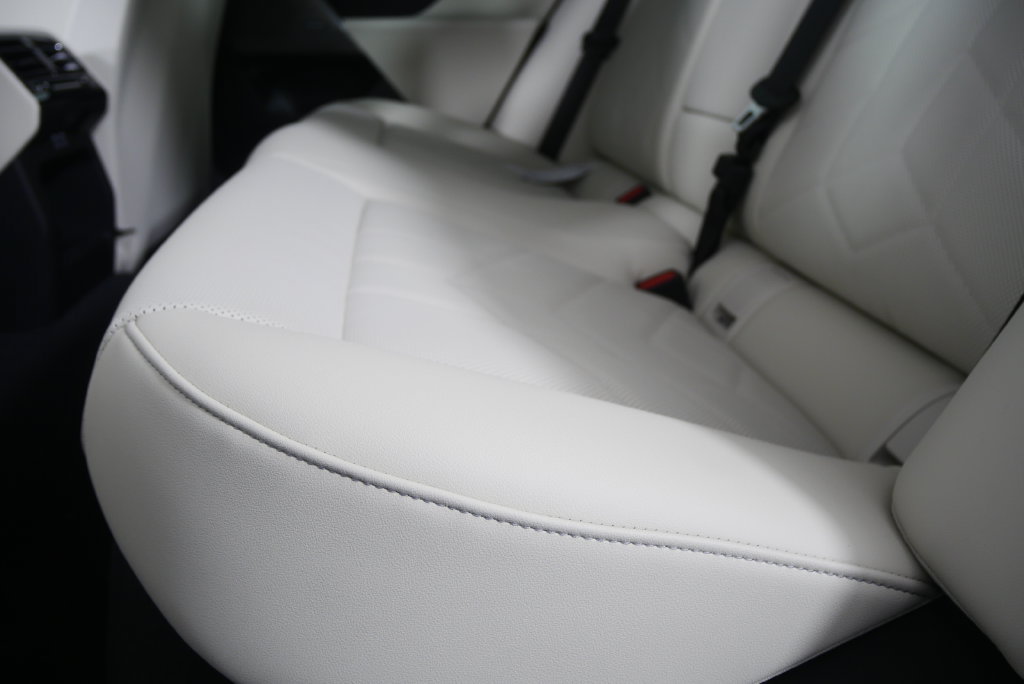 Used 2026 BMW 530i RWD image 15