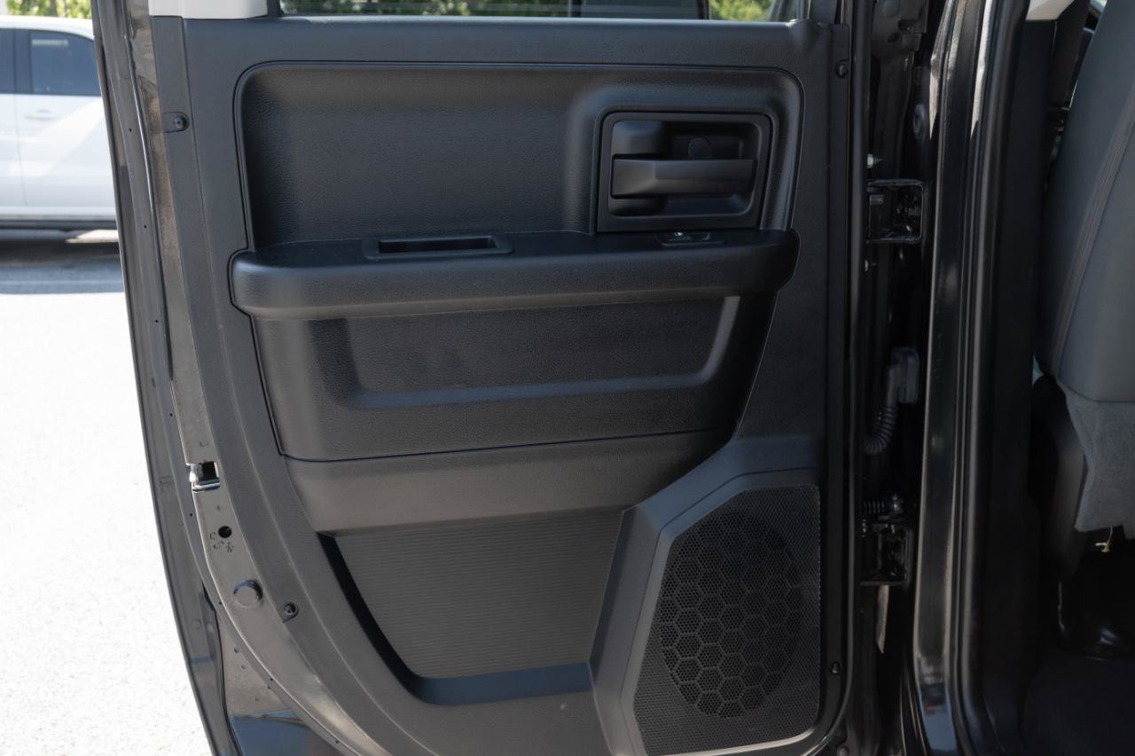 Used 2017 RAM 1500 Express AWD/4WD image 19