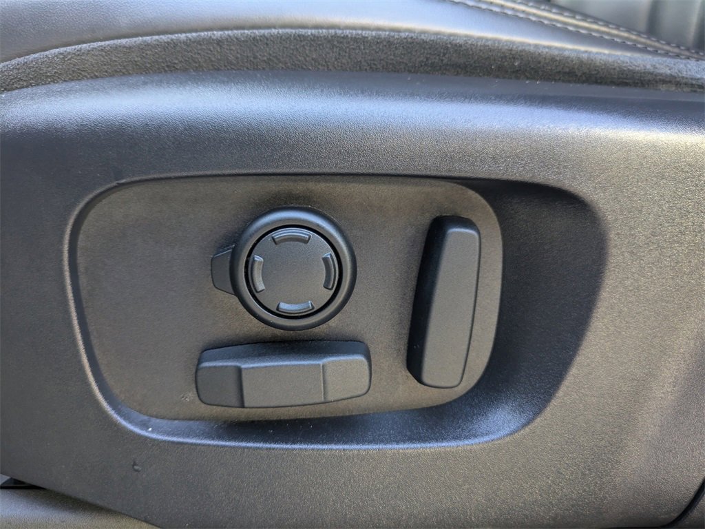 Used 2020 Land Rover Range Rover Evoque R-Dynamic HSE image 21