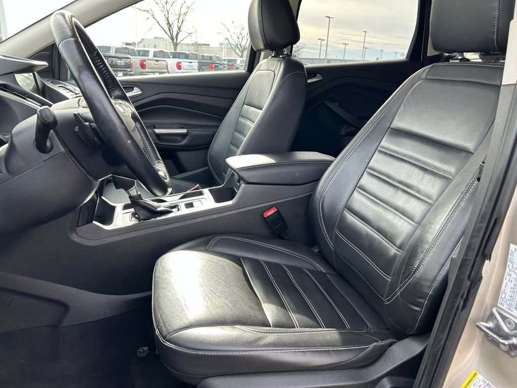 Used 2017 Ford Escape Titanium image 22