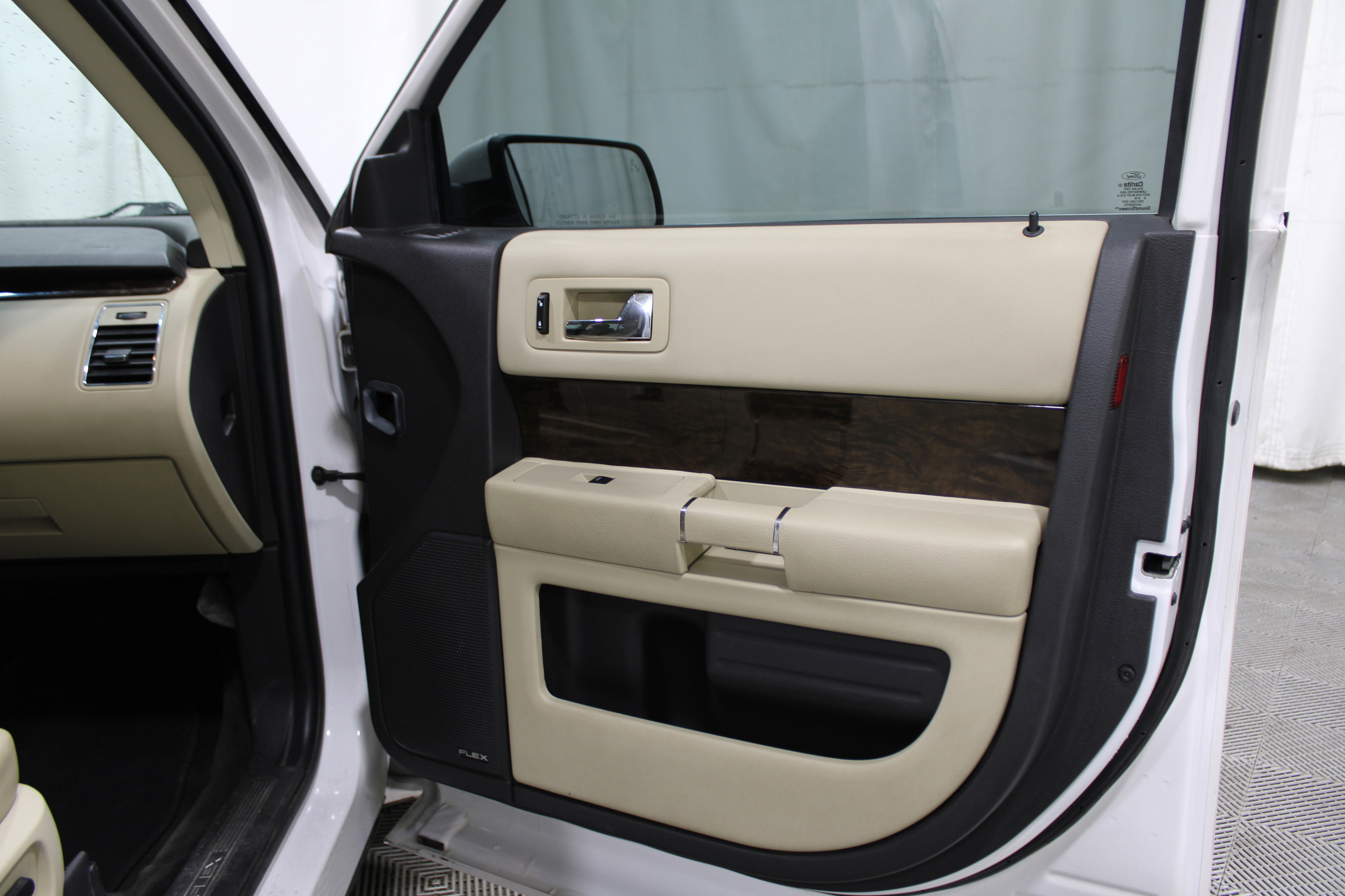 Used 2016 Ford Flex Limited w/ Equipment Group 301A image 34