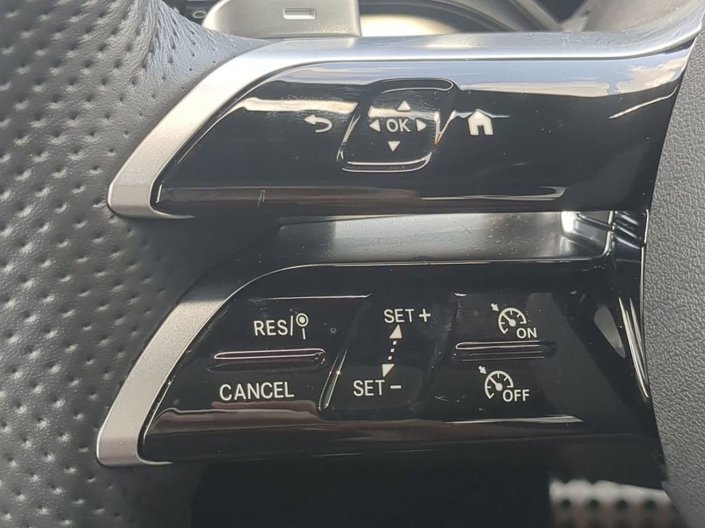 Used 2024 Mercedes-Benz EQB 300 4MATIC image 12