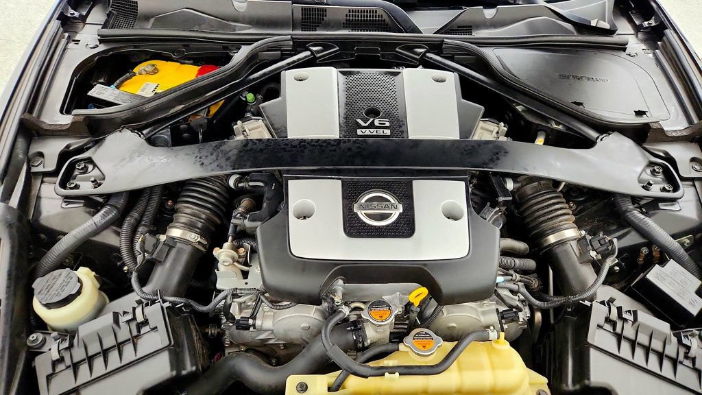 Used 2014 Nissan 370Z Touring w/ Navigation Package RWD image 28