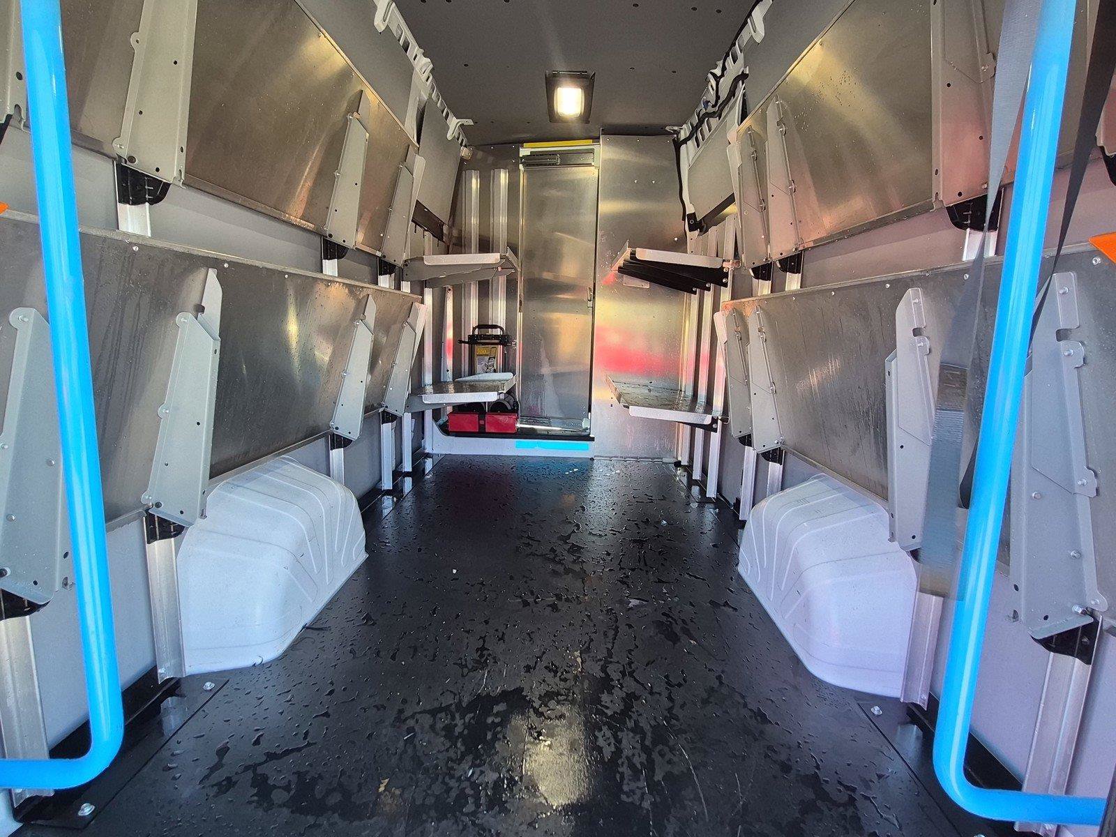 Used 2024 RAM ProMaster 3500 w/ Delivery Van Package FWD image 9