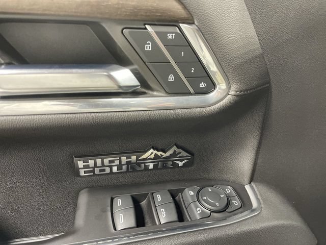 Used 2023 Chevrolet Silverado 1500 High Country w/ Technology Package AWD/4WD image 13