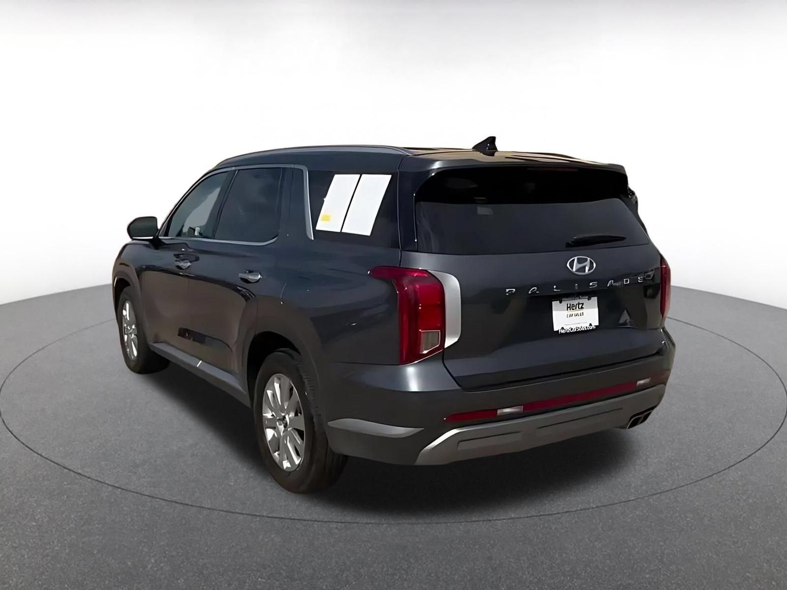 Used 2024 Hyundai Palisade SEL FWD image 9