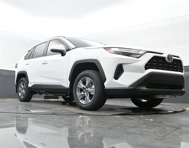 New 2025 Toyota RAV4 XLE w/ Convenience Package image 24