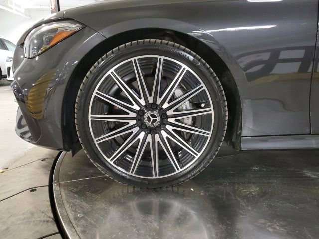 Used 2025 Mercedes-Benz CLE 450 4MATIC Coupe image 29