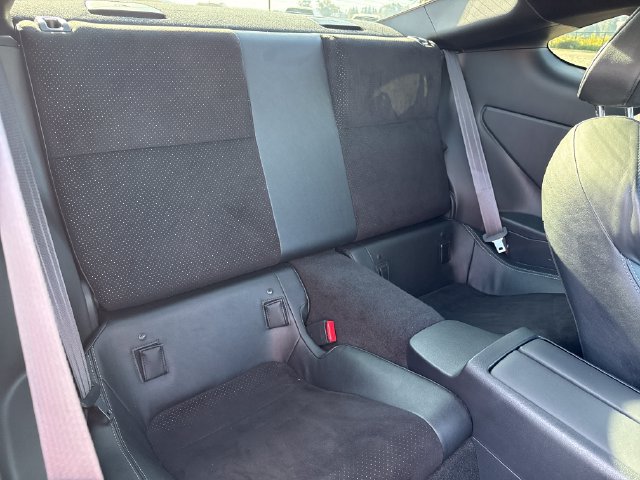 Used 2023 Toyota GR86 Premium w/ ALL Weather Mat Package (TMS) RWD image 12