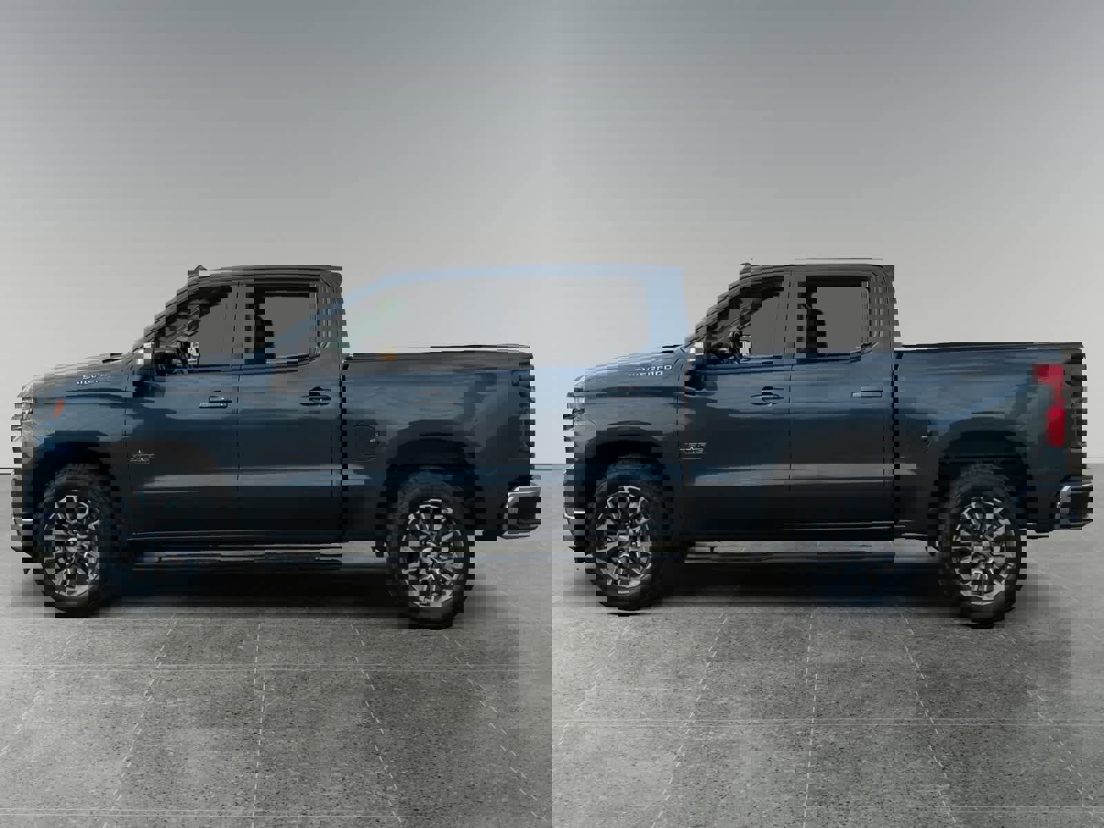 Used 2020 Chevrolet Silverado 1500 LT w/ Texas Edition image 2