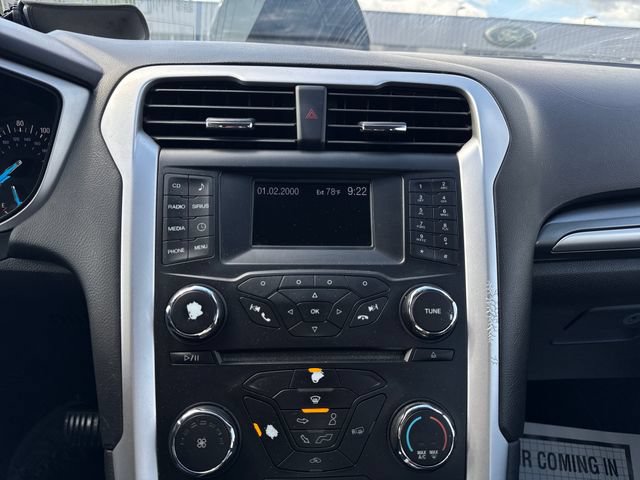 Used 2013 Ford Fusion SE FWD image 19