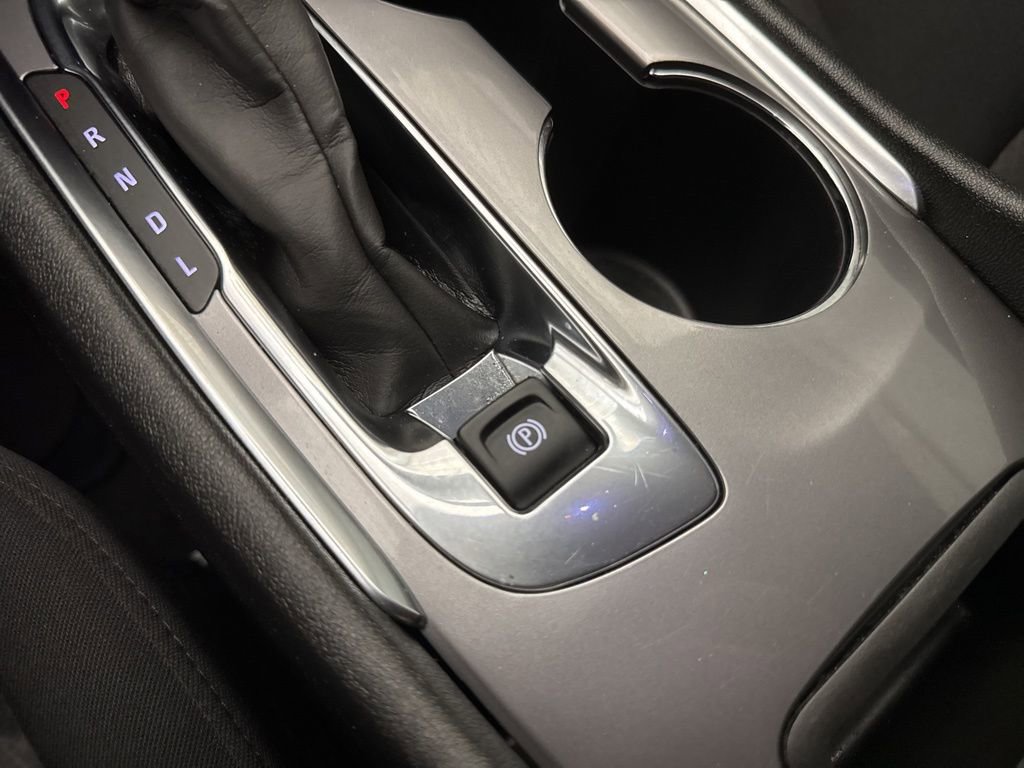 Used 2024 Chevrolet Malibu LT image 28